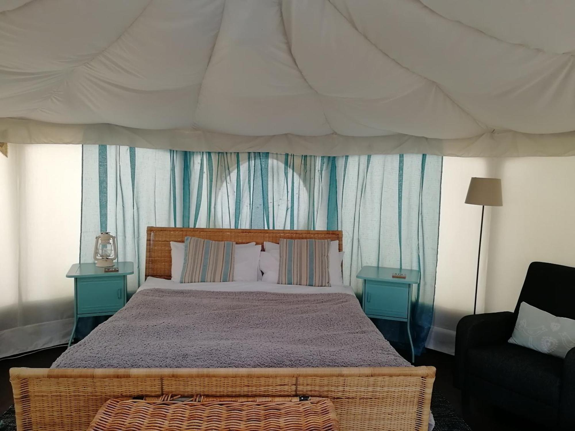 The Little Hide - Adult Only Camping Pods Wigginton  Εξωτερικό φωτογραφία
